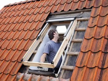 Foto-Velux-Tack-Back-service_lr.jpg