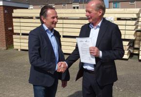 Markt regelt recycling van betonnen dakpannen in convenant