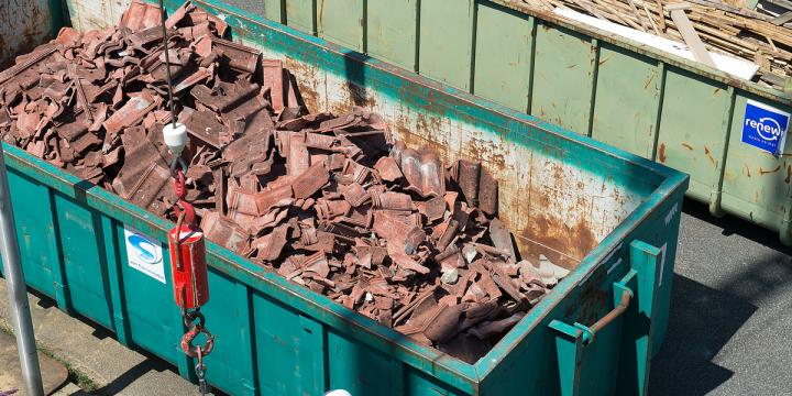 Dakpannen krijgen een tweede leven: Dakmeesters versnellen circulaire innovatie